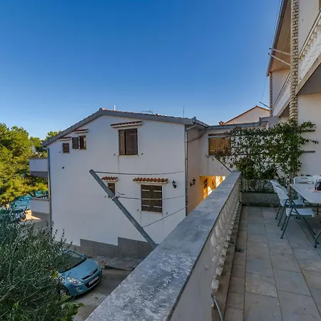 Apartman Pine Haven *